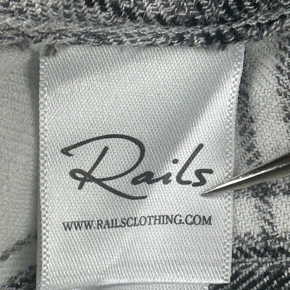 Rails Flannel Shirt Womens Small Black White Plaid Button Front Pocket Soft LS* - Picture 12 of 14